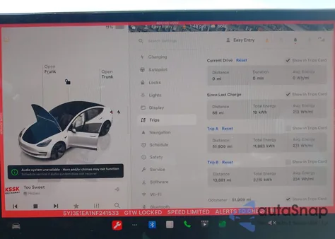 2022 Tesla Model 3 Rear-Wheel Drive z USA, uszkodzony, nr VIN 5YJ3E1EA1NF241533